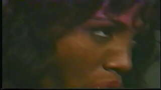 ���໐ ການປະຕິບັດສະແດງ Sinnamon ຮັກ Cumisha ເອັຮີ Rodriguez Shonna ໄຟອັນຕລາຍ