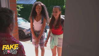 Lažni Vrući Seks u Troje u Hostelu sa Savršenim Sisama Stacy Cruise i Romi Indie