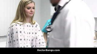 Перекручений лікар дає альтернативне лікування своєму пацієнту