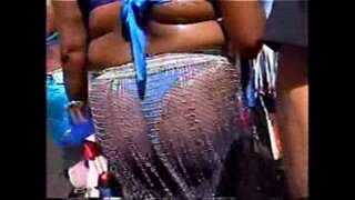 Työ-Day2k4.1-Ass2Sweet!